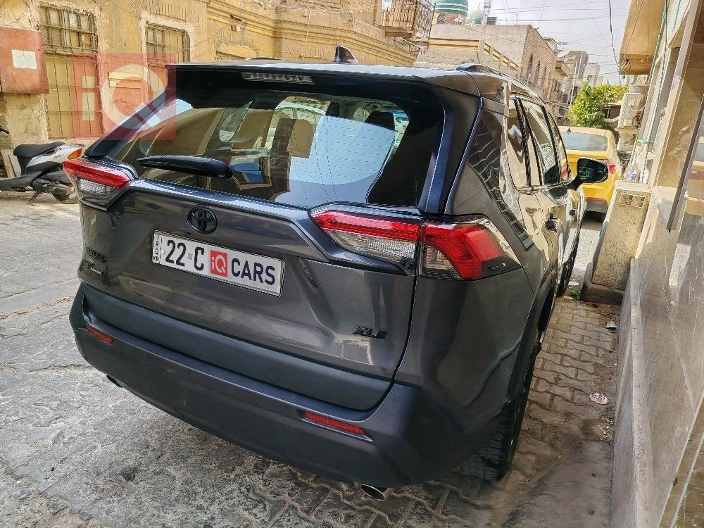 تويوتا راف 4